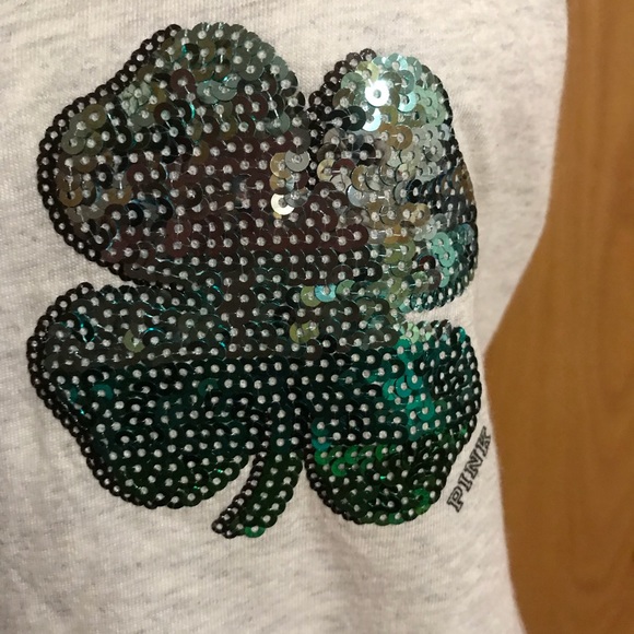 ST PATRICS’S DAY VS PINK SHAMROCK MUSCLE TANK NWT - Picture 5 of 6